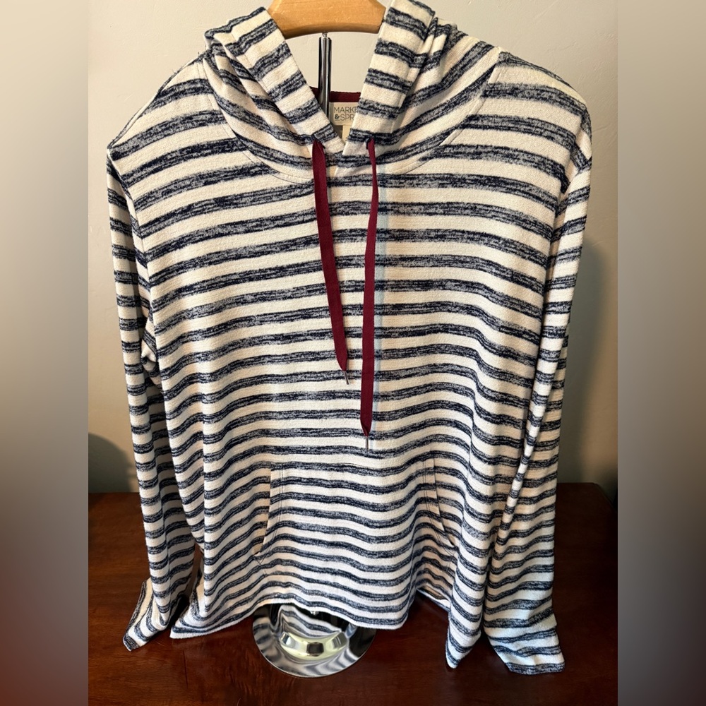 Market & Spruce Perine Pocket Hooded Knit Top